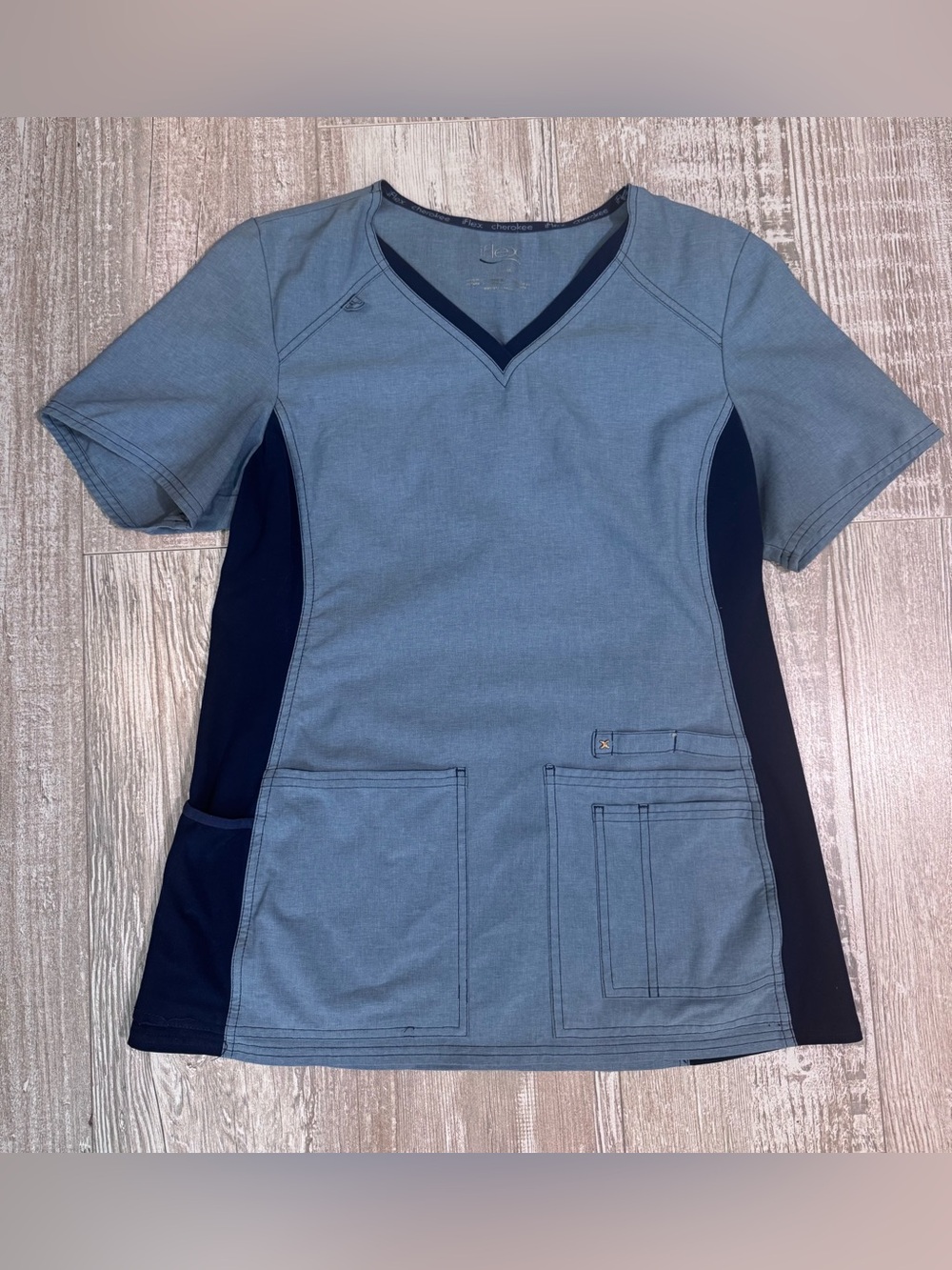 Cherokee iFlex Chambray blue scrub set M